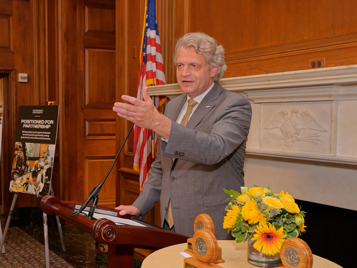 photo of Daniel Diermeier at Congressional reception in Washington, D.C.